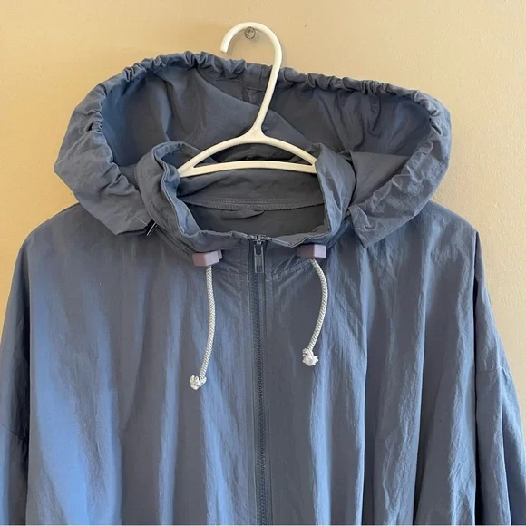 Vintage “Exclusiv” Light Blue Nylon Jacket w Toggle Cinched Waist **Like New - Picture 6 of 15